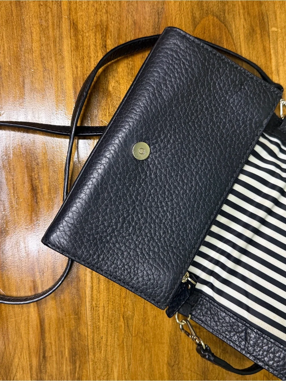 kate spade Black Pebbled Leather Crossbody Wallet Bag